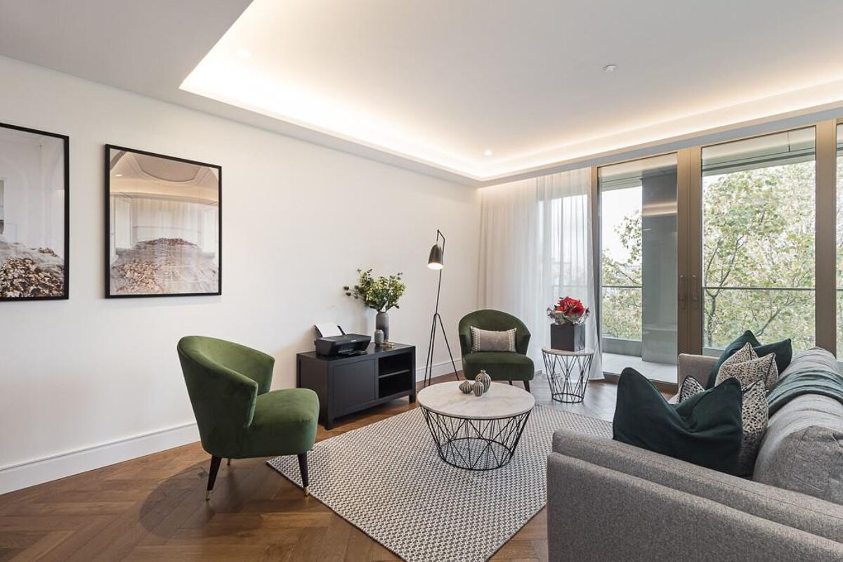 flat to rent in Belvedere Gardens, Belvedere Road, Southbank, London