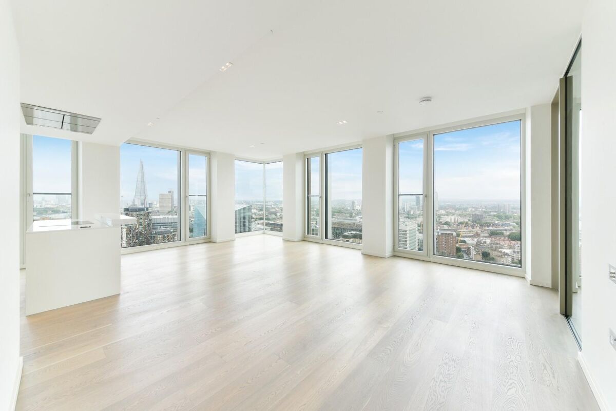 flat to rent in Southbank Tower, Southbank, London, SE1 SBQ012092276