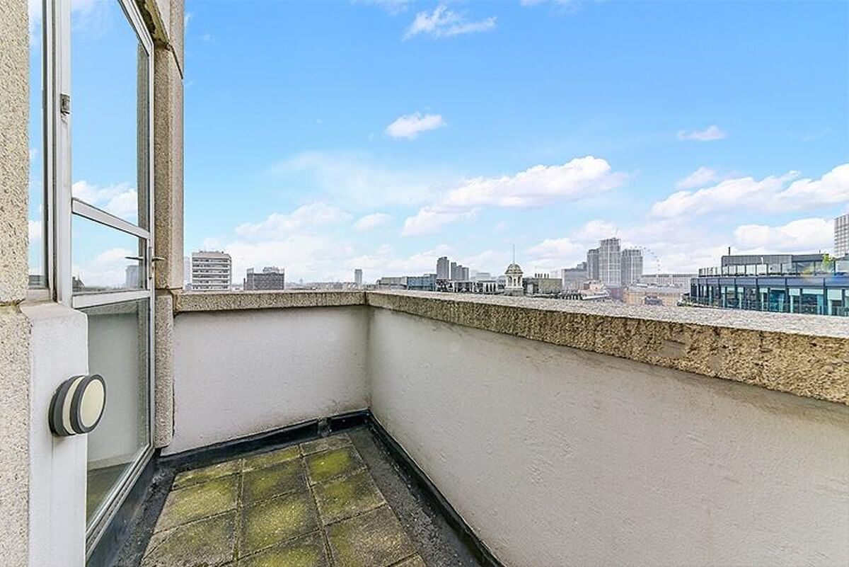 flat to rent in Rennie Court, Southbank, London, SE1 SBQ012134856 Knight Frank