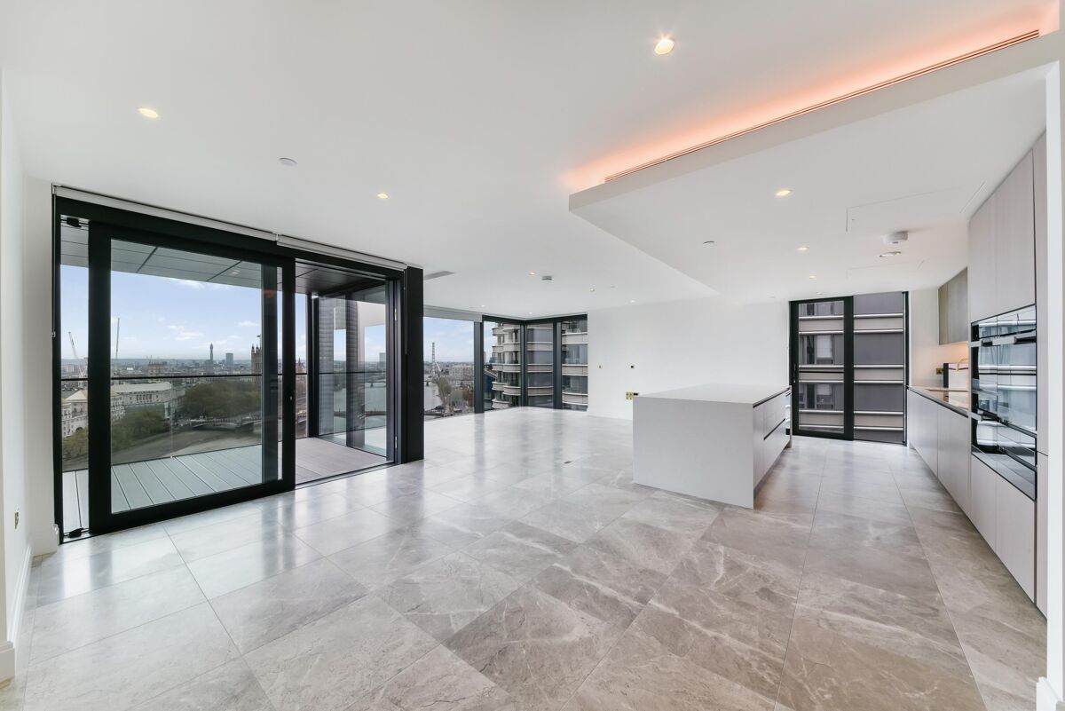 flat to rent in The Dumont, Albert Embankment, London, SE1