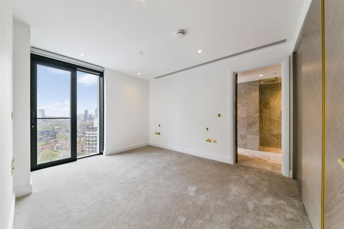 flat to rent in The Dumont, Albert Embankment, London, SE1