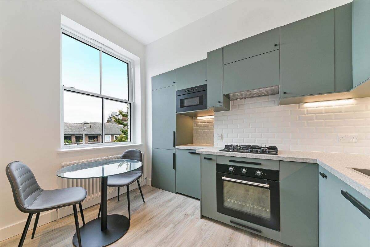 flat to rent in The Cut, Waterloo, London, SE1 SBQ012244217 Knight