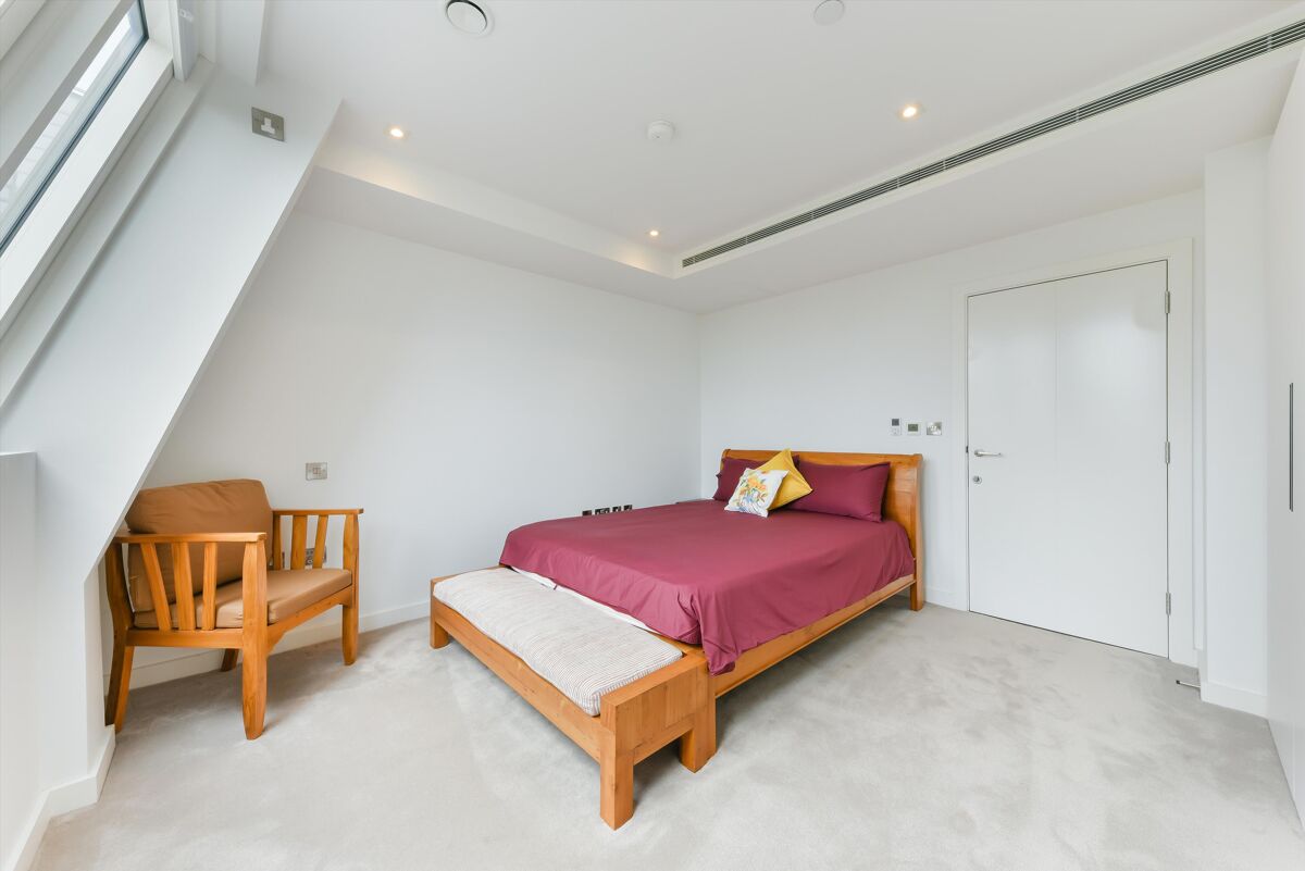 flat to rent in Lambeth High Street, London, SE1 SBQ012301628