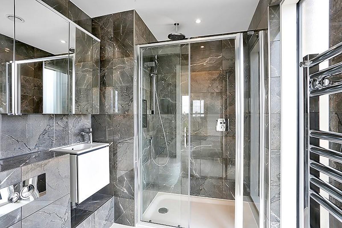 flat to rent in Palace View, Lambeth, London, SE12 SBQ012337301