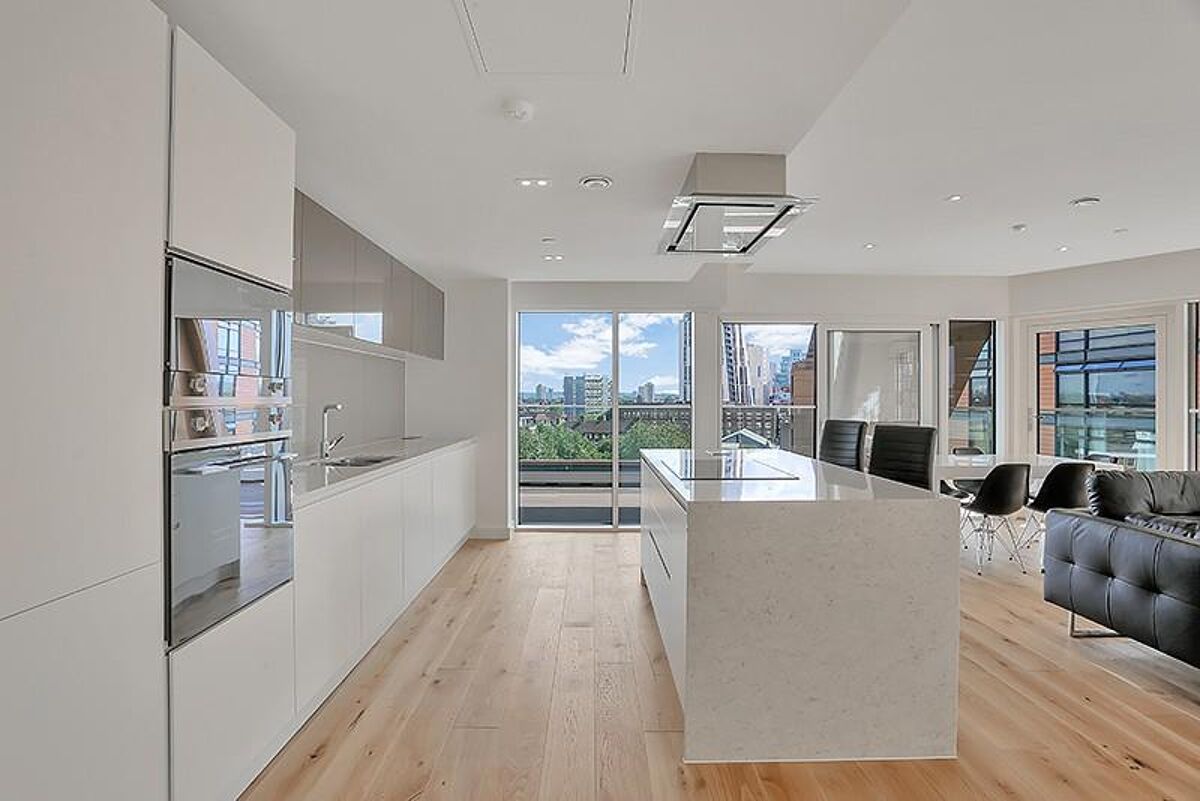 flat to rent in Palace View, Lambeth, London, SE12 SBQ012337301 Knight Frank