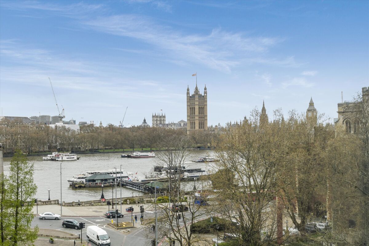 flat to rent in Parliament View, Albert Embankment, Lambeth, London