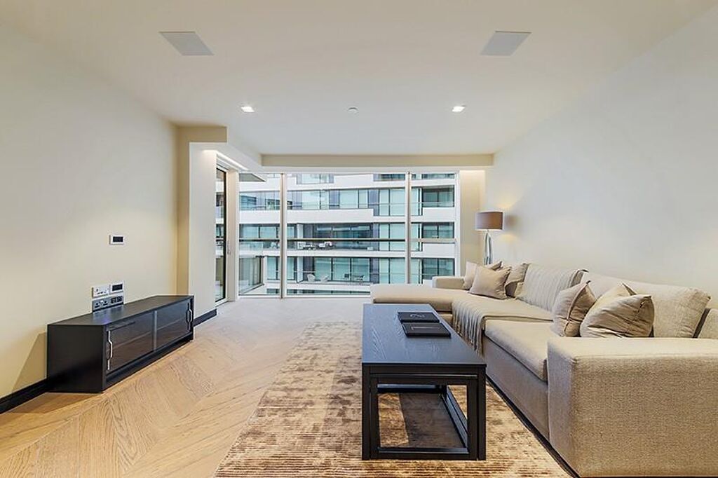 Image of Balmoral House, Earl's Way, One Tower Bridge, Tower Bridge, London, SE1