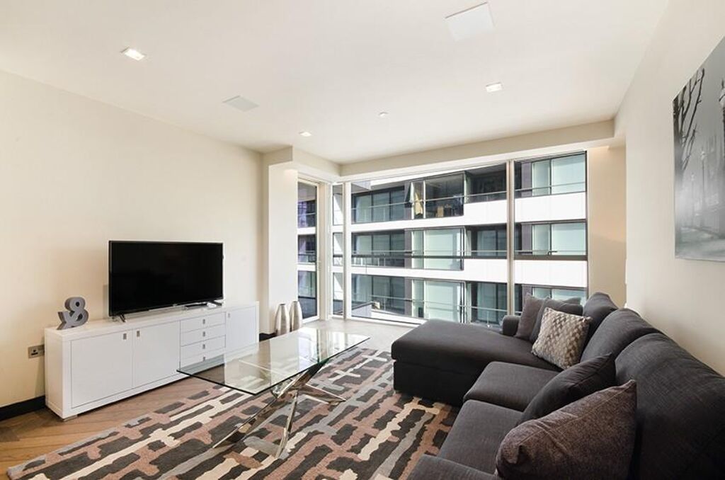 Image of Earls Way, One Tower Bridge, London , SE1