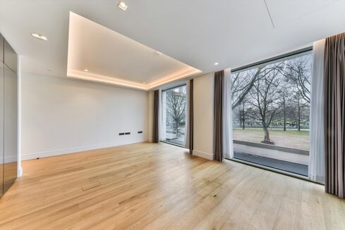 Picture of 2 bedroom flat for rent.