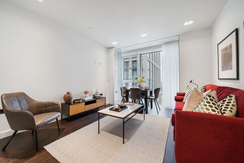 Picture of 2 bedroom flat for rent.