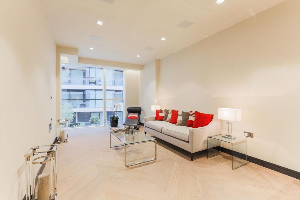 Image of Earls Way, One Tower Bridge, London, SE1.