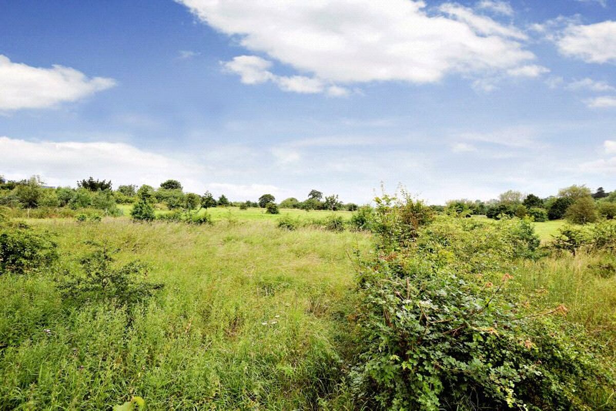 house for sale in Vesey House, Wylde Green Road, Wylde Green, Sutton Coldfield, West Midlands