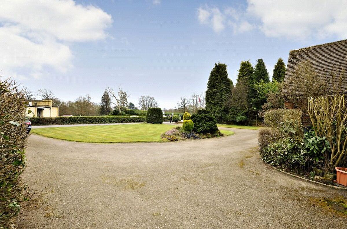 house for sale in Moor Hall Drive, Sutton Coldfield, West Midlands, B75 SCO130010 Knight Frank