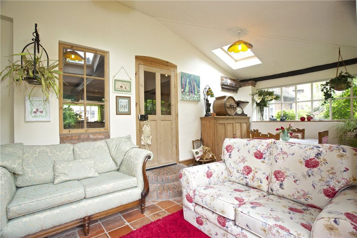 house for sale in Upfields Farm, Elford Road, Tamworth, Staffordshire, B79 SCO130119 Knight