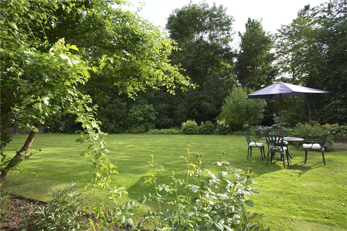 house for sale in Upfields Farm, Elford Road, Tamworth, Staffordshire, B79 SCO130119 Knight