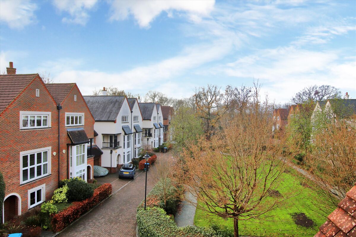 house for sale in Lankester Square, Oxted, Surrey, RH8 SEV012004835