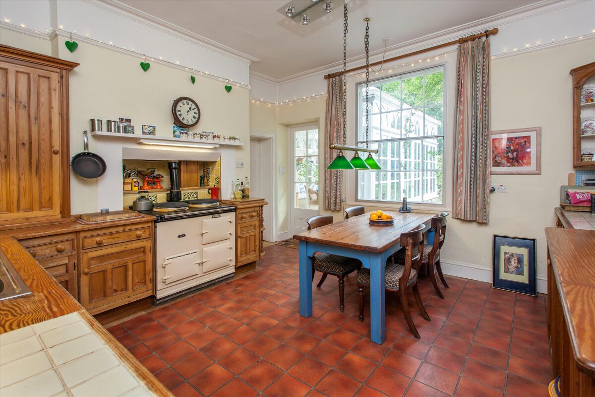 house for sale in Comp Lane, St. Mary's Platt, Sevenoaks, Kent, TN15