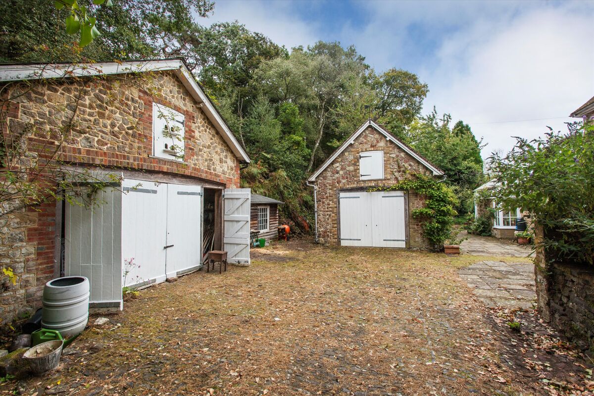 house for sale in Comp Lane, St. Mary's Platt, Sevenoaks, Kent, TN15