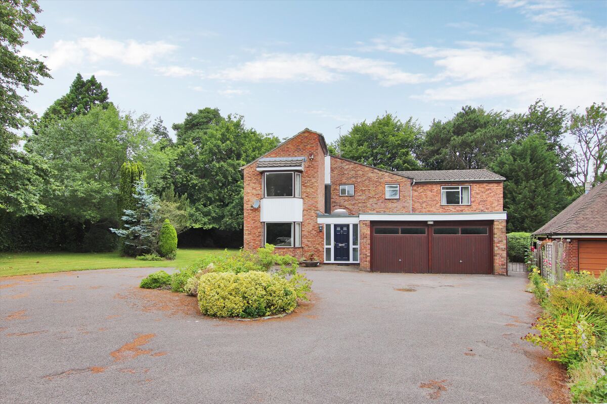 house for sale in Garvock Drive, Sevenoaks, Kent, TN13 SEV012029986 Knight Frank