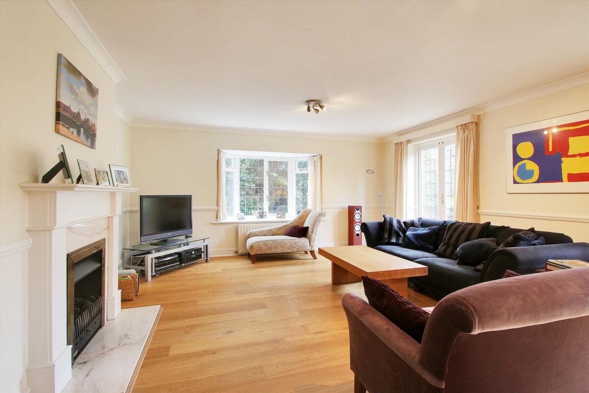 house for sale in Oak Lane, Sevenoaks, Kent, TN13 SEV012041996