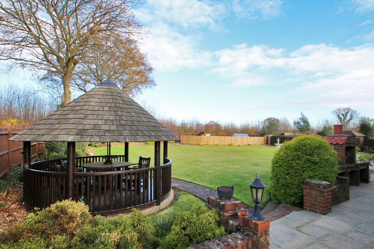 house for sale in Amsbury Road, Hunton, Maidstone, Kent, ME15