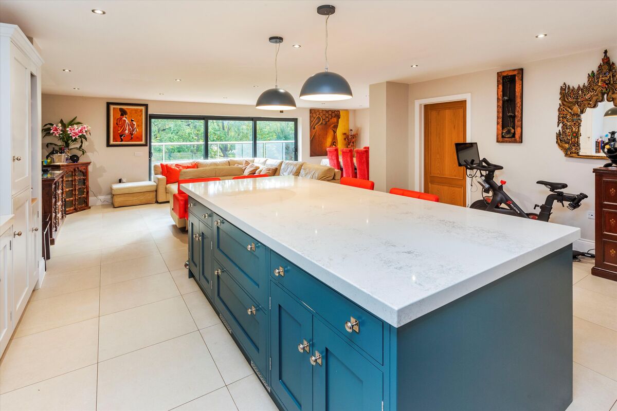 house for sale in Wildernesse Mount, Sevenoaks, Kent, TN13 SEV012082406 Knight Frank