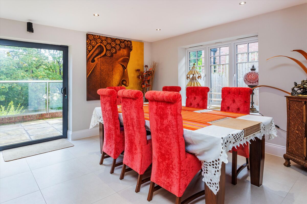 house for sale in Wildernesse Mount, Sevenoaks, Kent, TN13 SEV012082406 Knight Frank