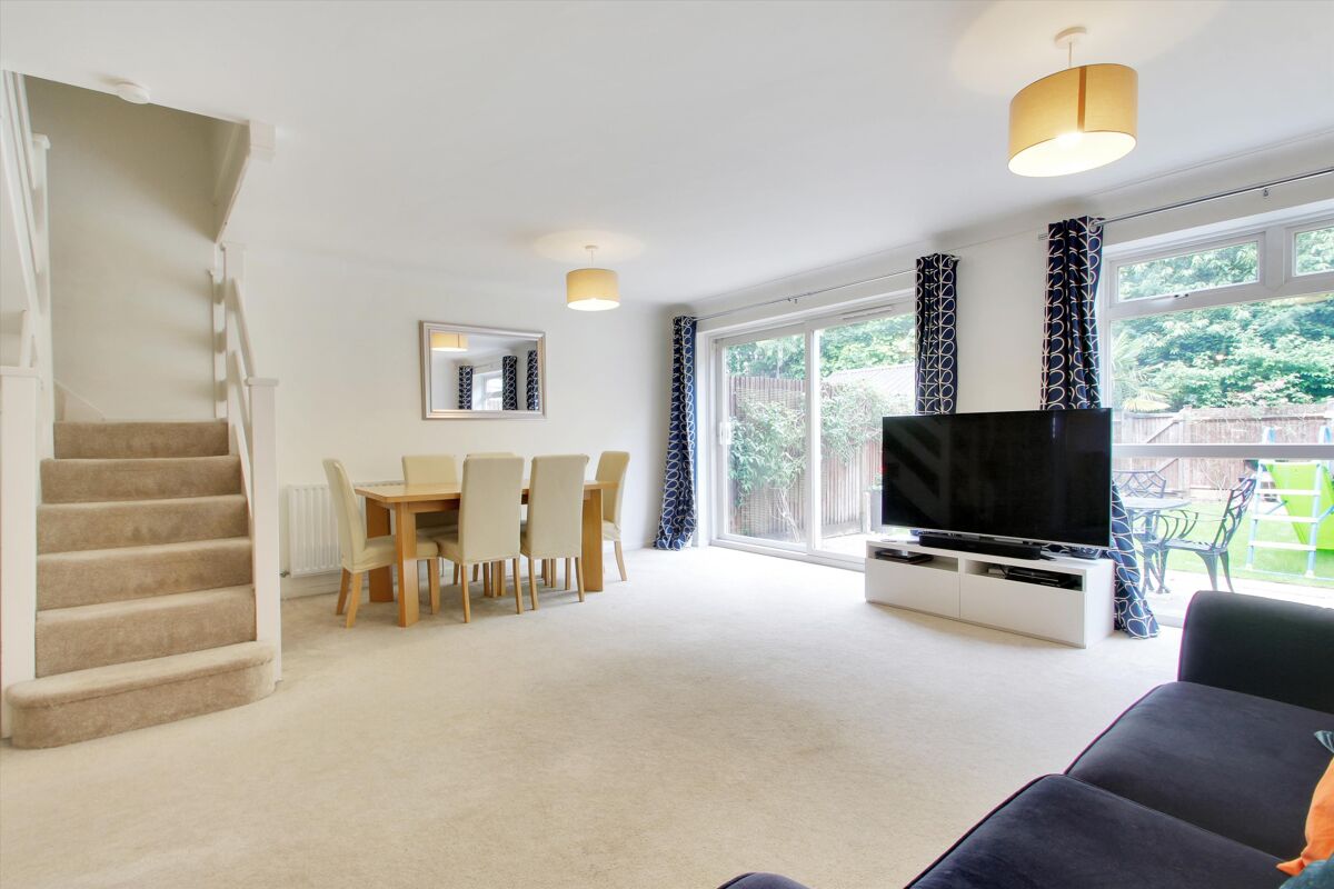 house for sale in Chesterfield Drive, Sevenoaks, Kent, TN13