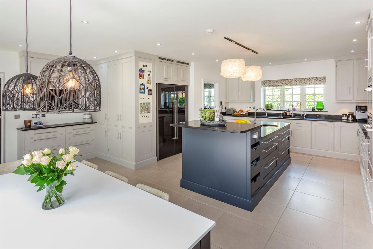 house for sale in Uplands Way, Sevenoaks, TN13 SEV012115309 Knight