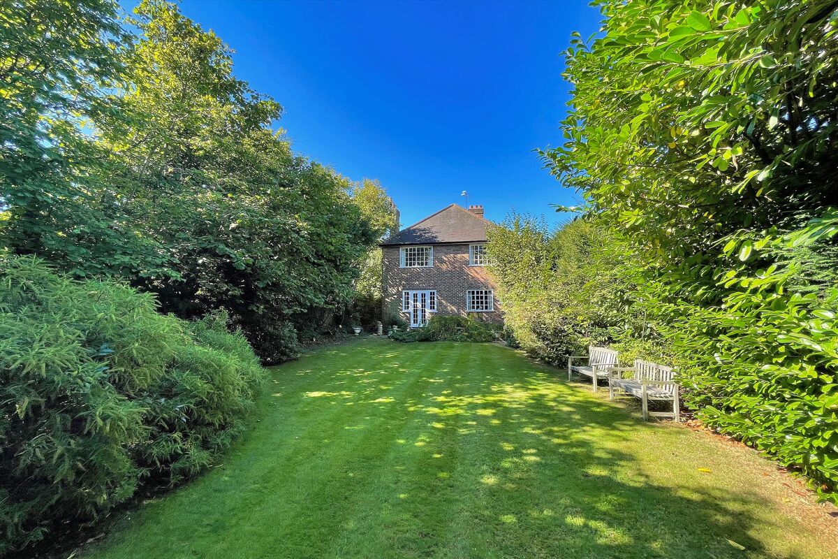 house for sale in Knole Way, Sevenoaks, Kent, TN13 SEV012118830 Knight Frank