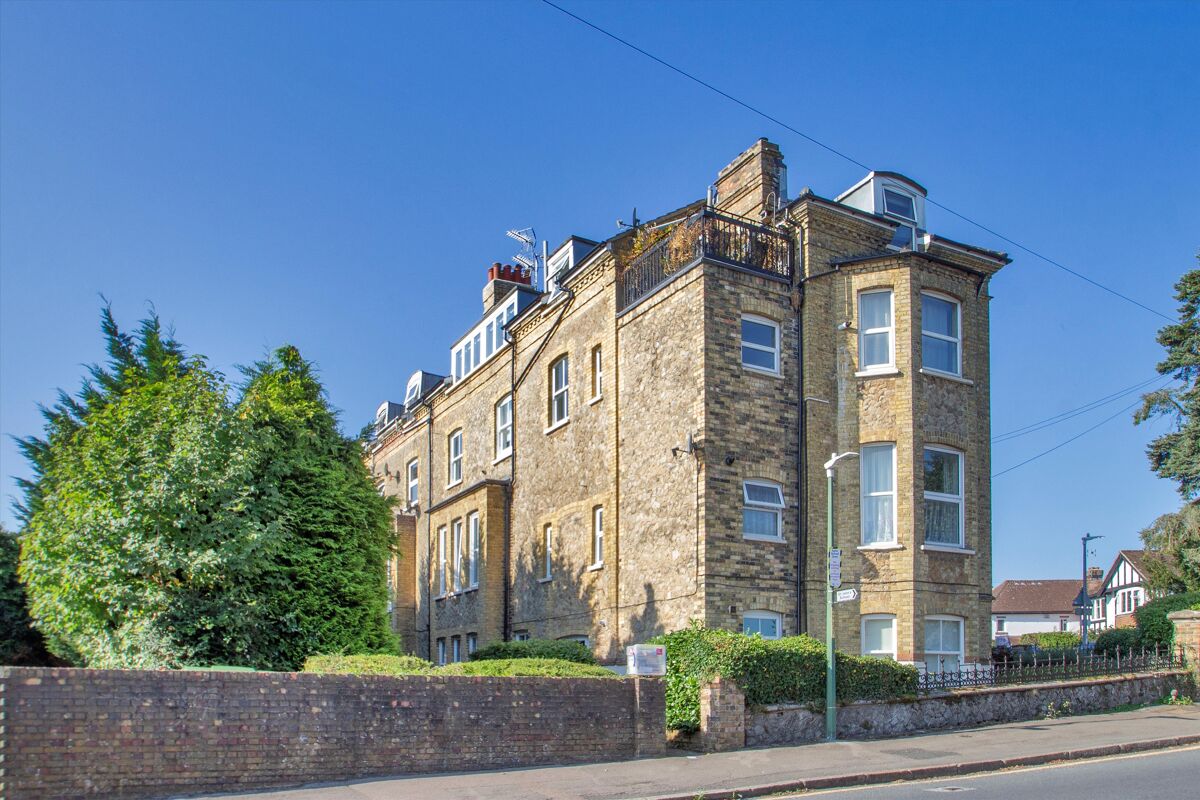 flat for sale in Bayham Road, Sevenoaks, Kent, TN13 SEV012119327