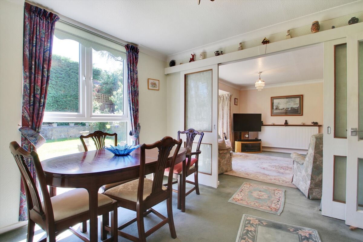 house for sale in Chesterfield Drive, Sevenoaks, Kent, TN13