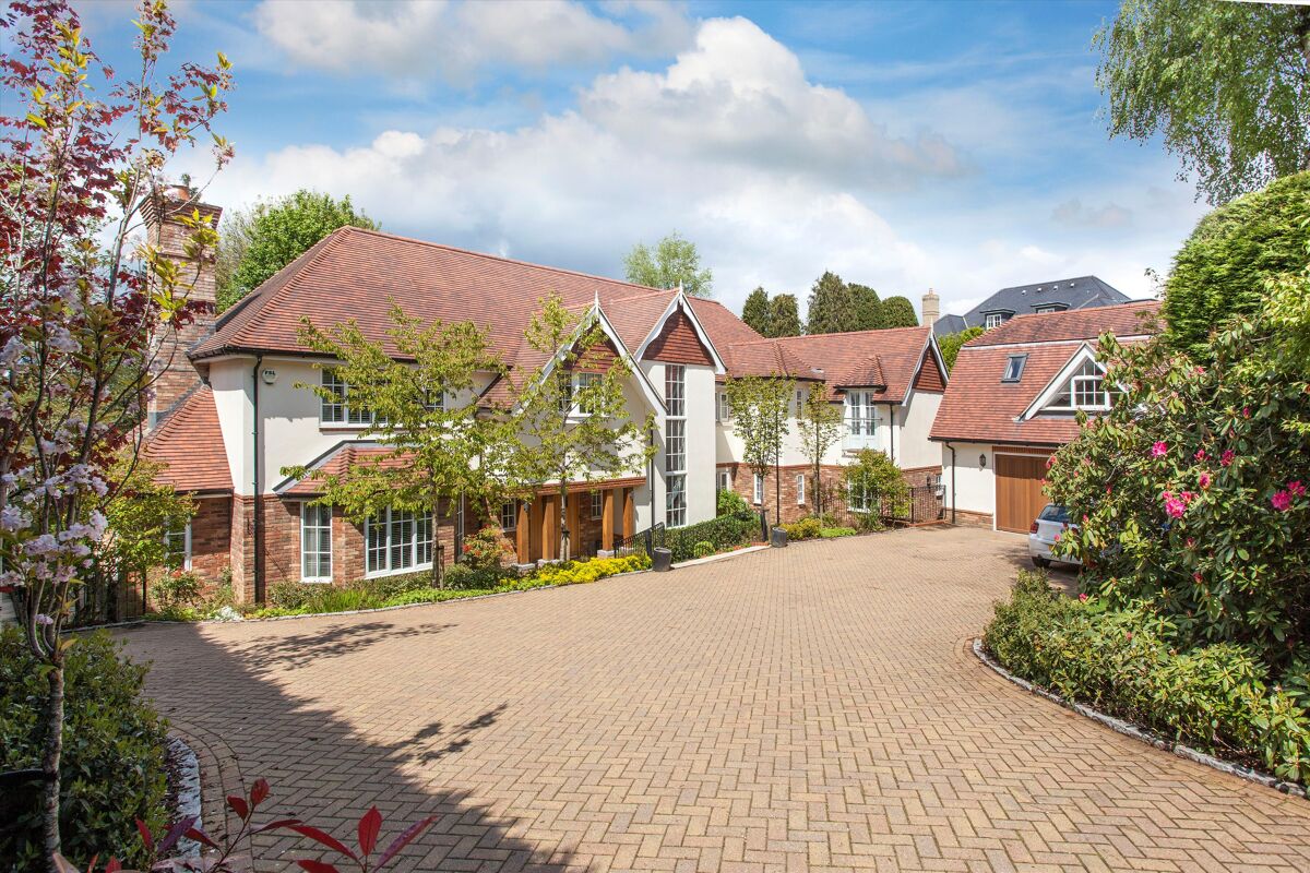 house for sale in Clenches Farm Lane, Kippington, Sevenoaks, Kent, TN13