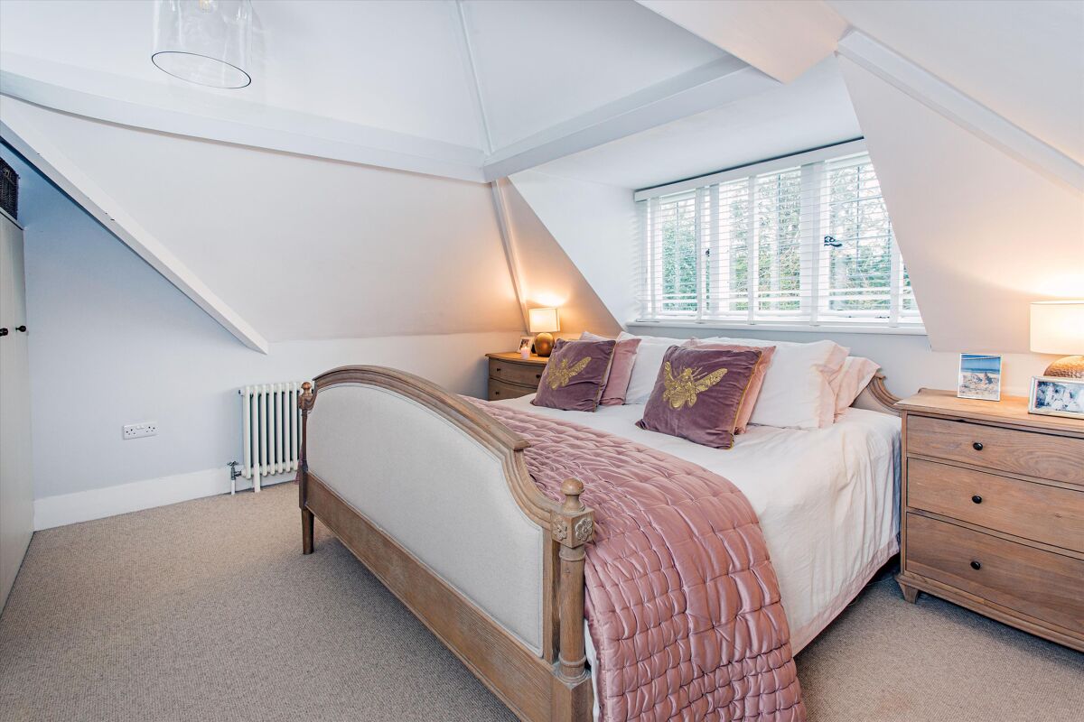 house for sale in Oak Lane, Sevenoaks, Kent, TN13 SEV012165558