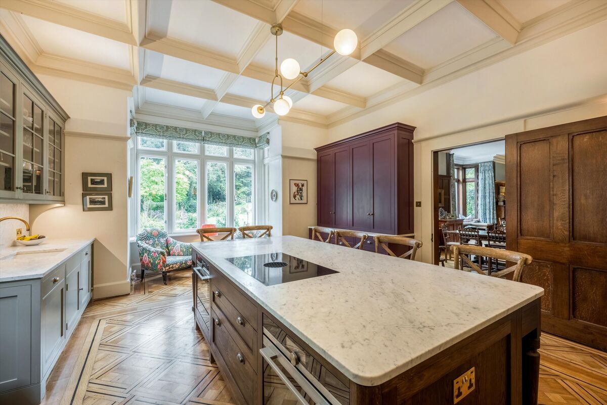 Historic family home located on the edge of Shoreham Village. Knight