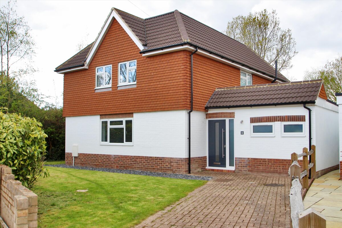 house for sale in Derby Close, Hildenborough, Tonbridge, Kent, TN11