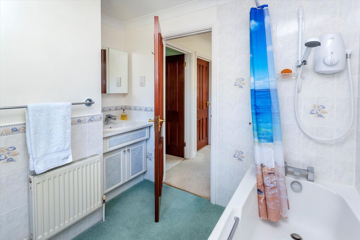 house for sale in Woodside Road, Sevenoaks, Kent, TN13 SEV012185322