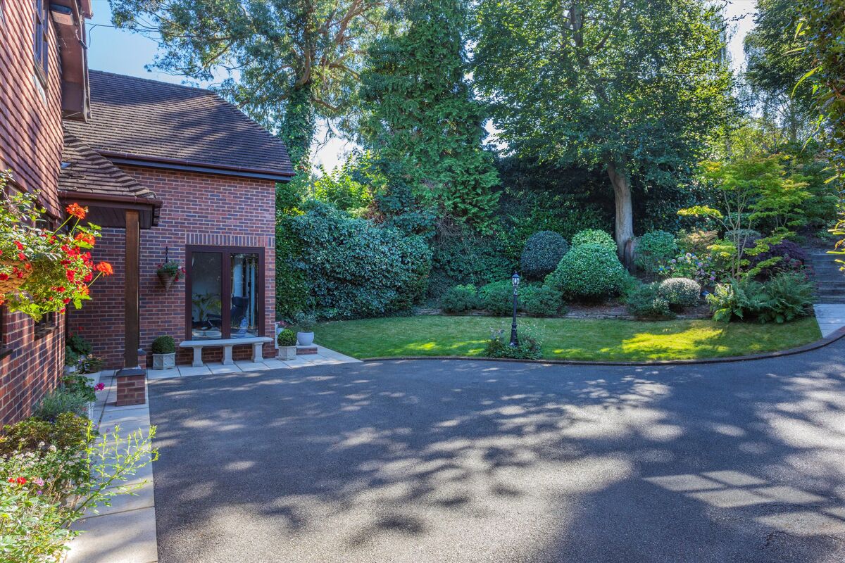 house for sale in Woodside Road, Sevenoaks, Kent, TN13 SEV012185322