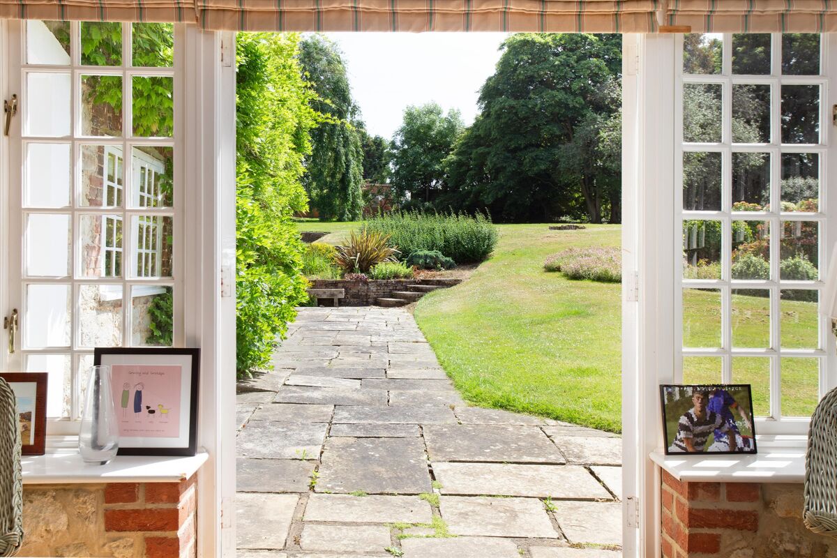 house for sale in Gallants Lane, East Farleigh, Maidstone, Kent, ME15