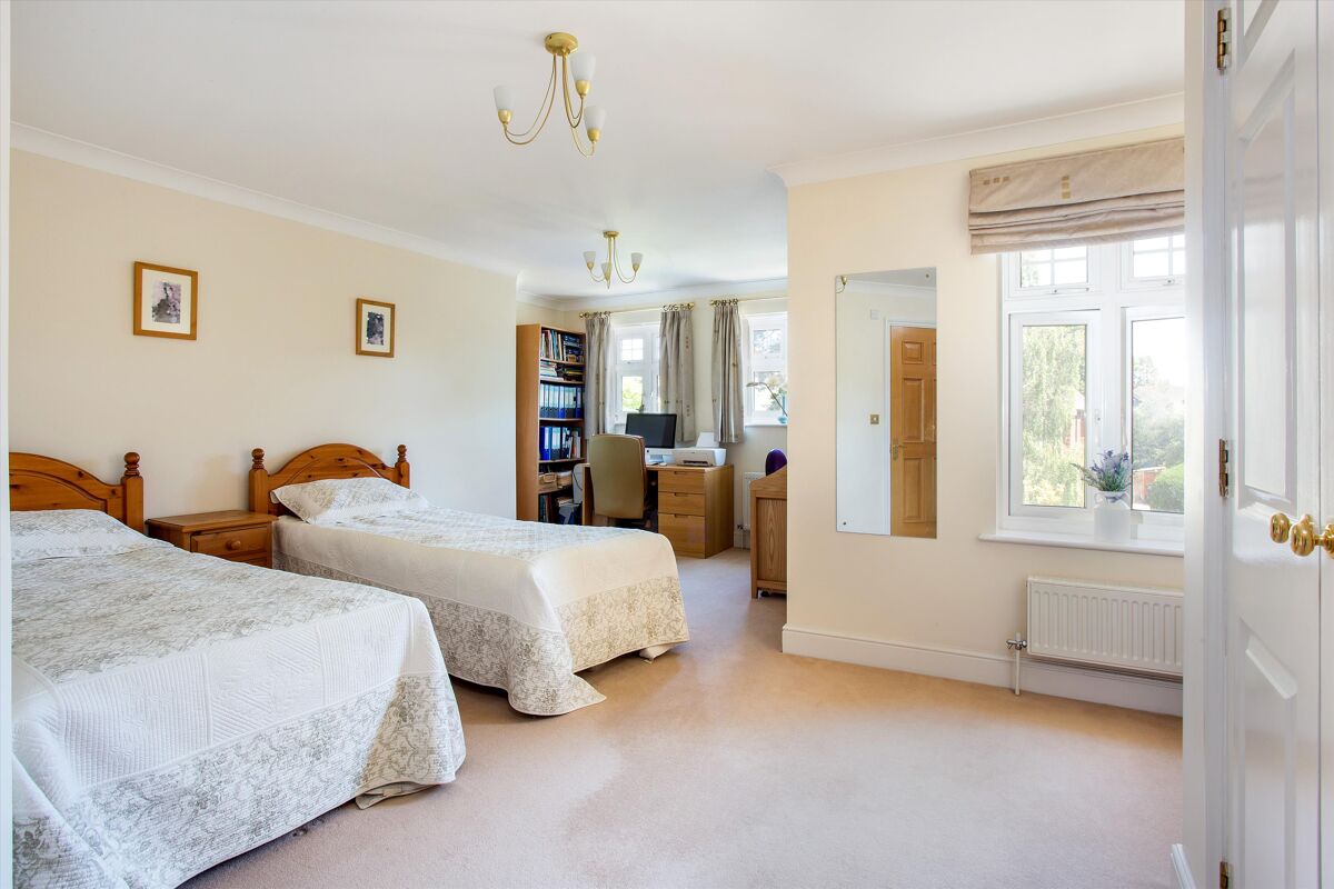 flat for sale in Dartford Road, Sevenoaks, Kent, TN13 SEV012224672