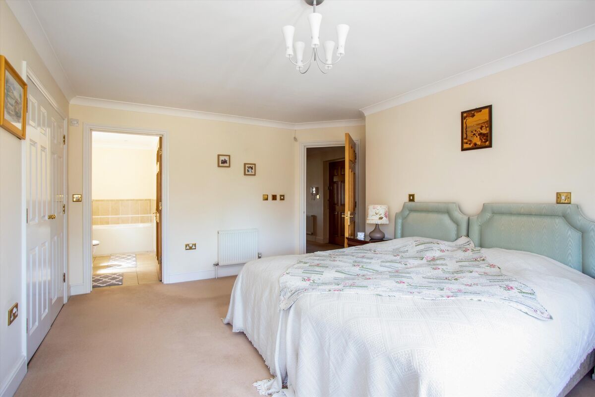 flat for sale in Dartford Road, Sevenoaks, Kent, TN13 SEV012224672