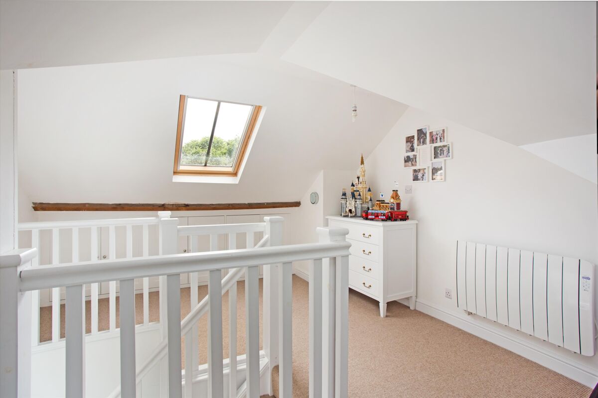 house for sale in Chipstead Lane, Sevenoaks, Kent, TN13 SEV012239113