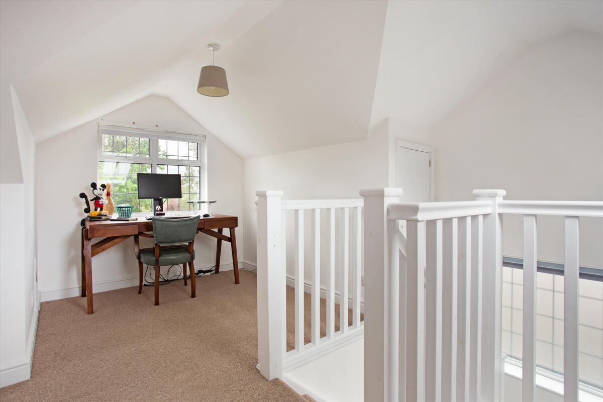 house for sale in Chipstead Lane, Sevenoaks, Kent, TN13 SEV012239113