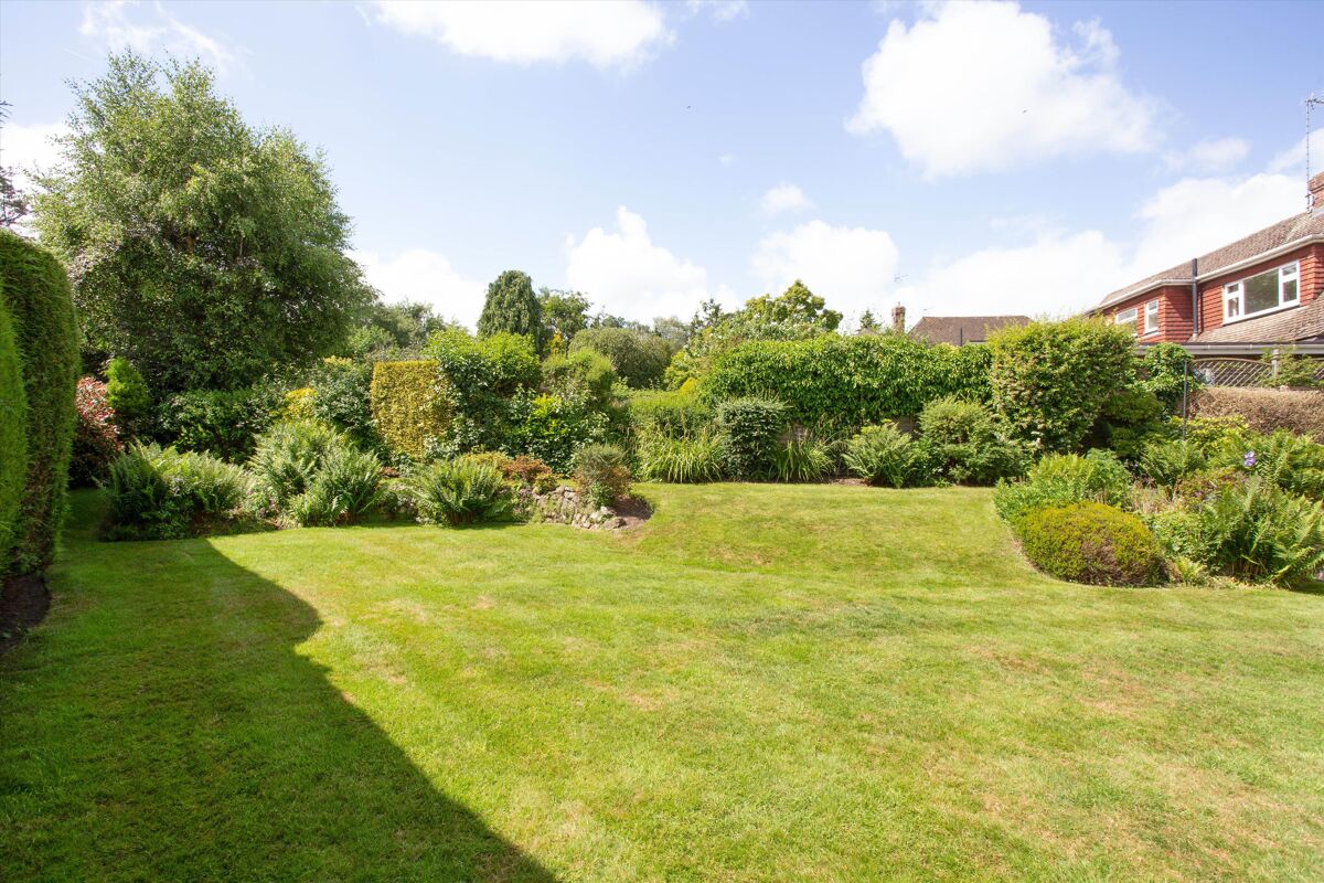 house for sale in St. Marys Drive, Sevenoaks, Kent, TN13 SEV012248654