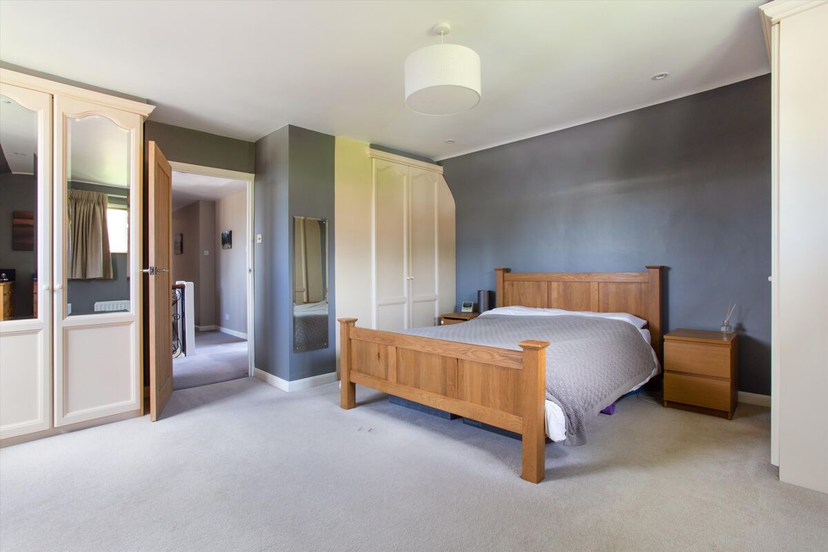 house for sale in St. Marys Drive, Sevenoaks, Kent, TN13 SEV012248654