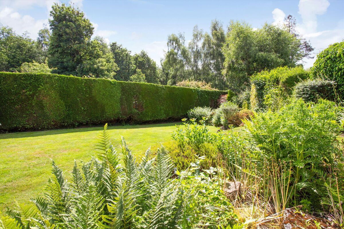 house for sale in St. Marys Drive, Sevenoaks, Kent, TN13 SEV012248654