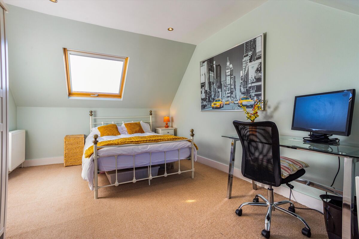 house for sale in Serpentine Road, Sevenoaks, Kent, TN13 SEV012249296