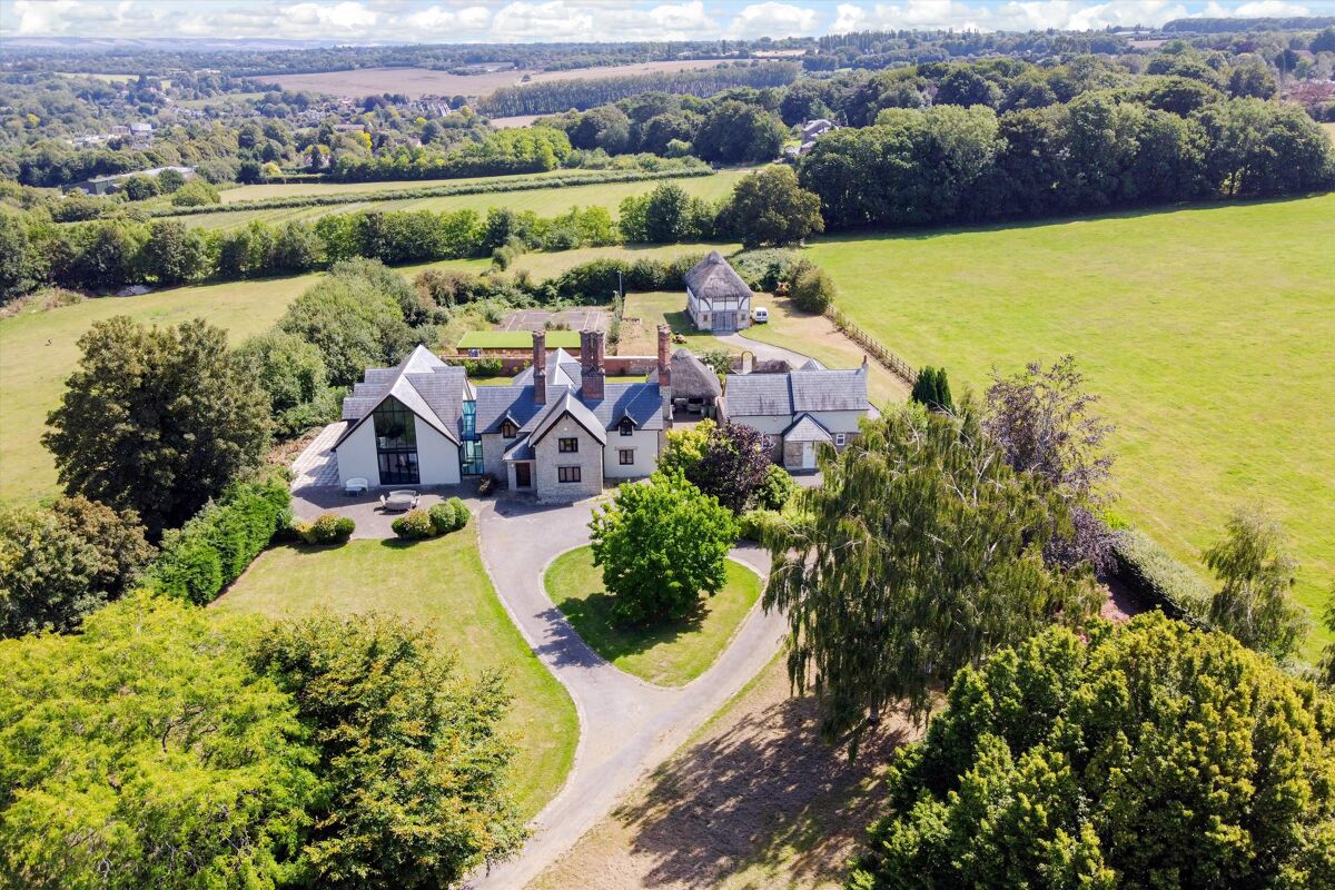 house for sale in Kettle Lane, East Farleigh, Maidstone, Kent, ME15 SEV012265153 Knight Frank