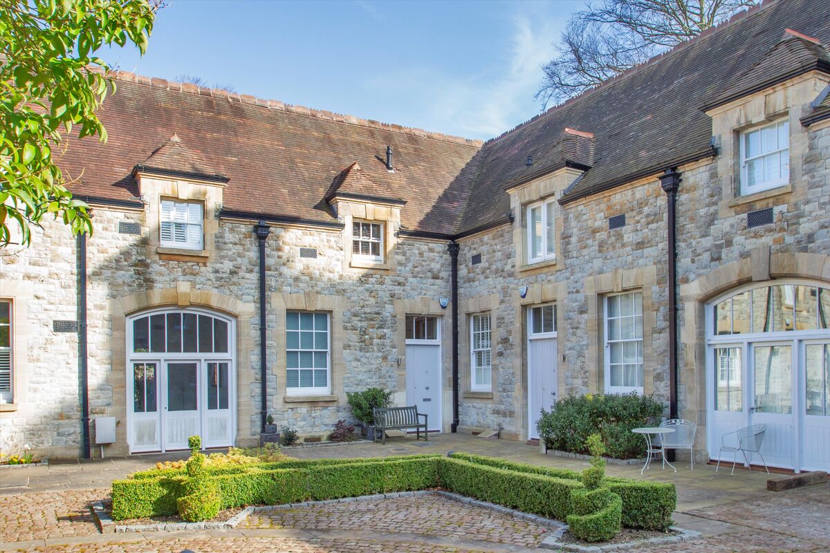 house for sale in Wildernesse Avenue, Seal, Sevenoaks, Kent, TN15 SEV012283658 Knight Frank