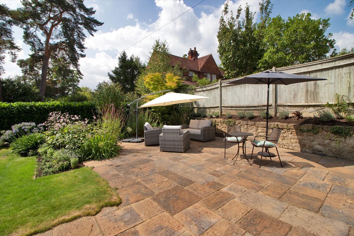 house for sale in Woodhurst Lane, Oxted, Surrey, RH8 SEV012285571